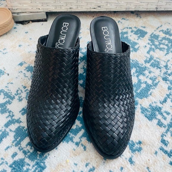 Black Woven Block Heel Mules - Picture 4 of 4